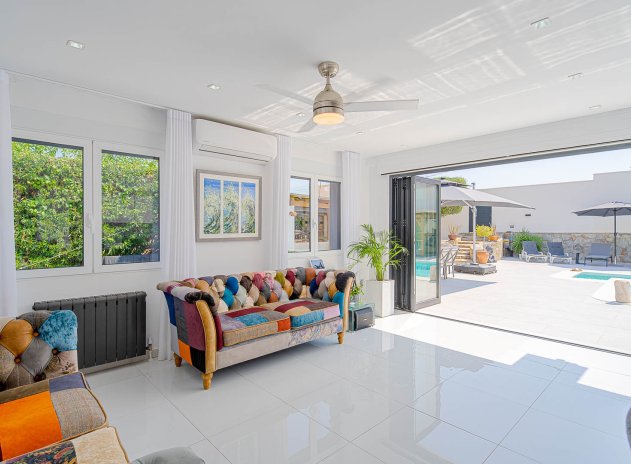 Revente - Villa - Orihuela Costa - Villamartin