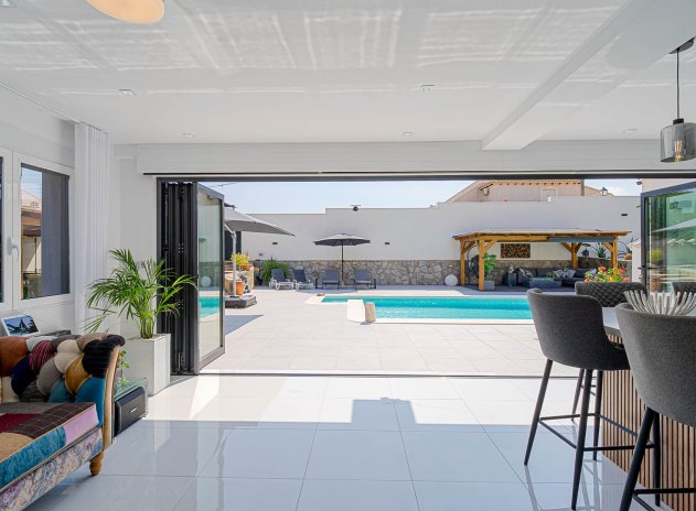 Revente - Villa - Orihuela Costa - Villamartin