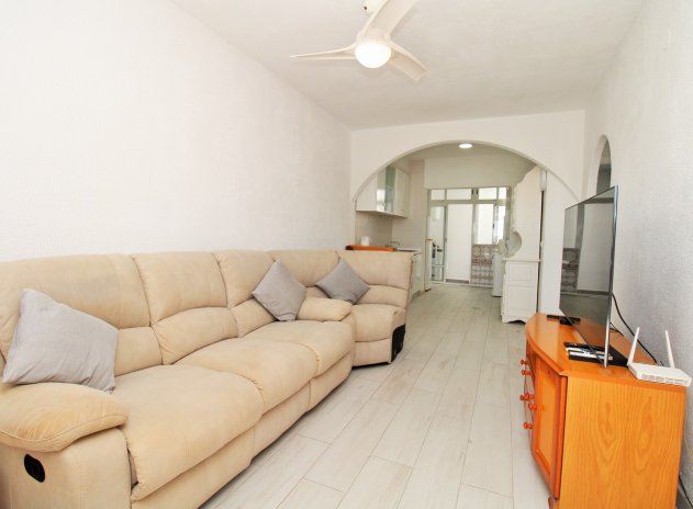 Wiederverkauf - Wohnung - Villamartin - Villamartín