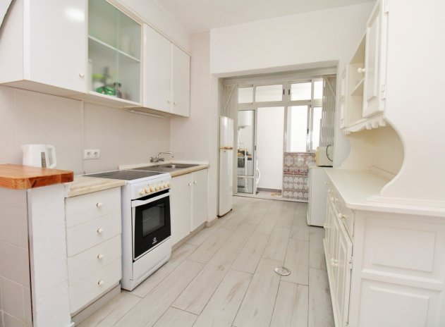 Wiederverkauf - Wohnung - Villamartin - Villamartín