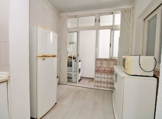Wiederverkauf - Wohnung - Villamartin - Villamartín