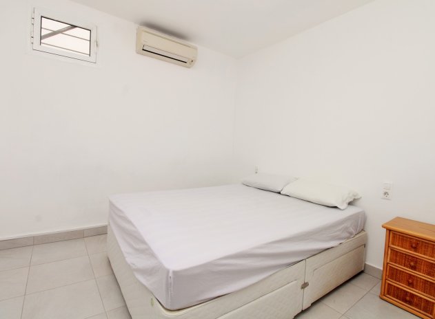 Wiederverkauf - Wohnung - Villamartin - Villamartín