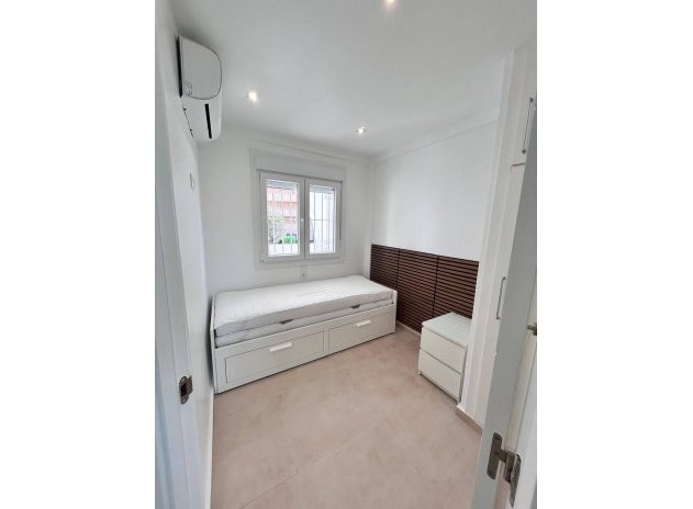 Resale - Apartment / Flat * - Orihuela Costa * - La Regia *