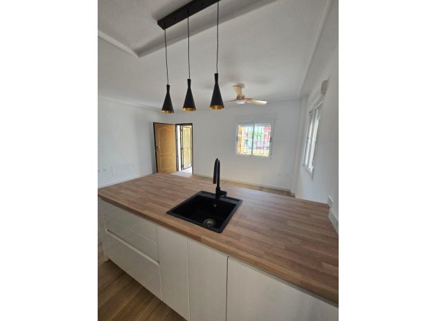 Resale - Villa * - Orihuela Costa * - La Florida *