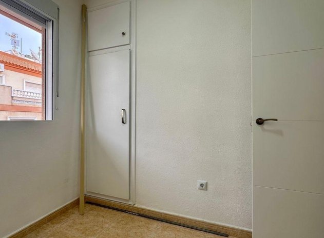 Reventa - Apartamento / Piso - Torrevieja
