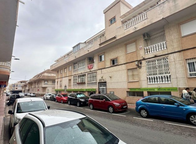 Reventa - Apartamento / Piso - Torrevieja