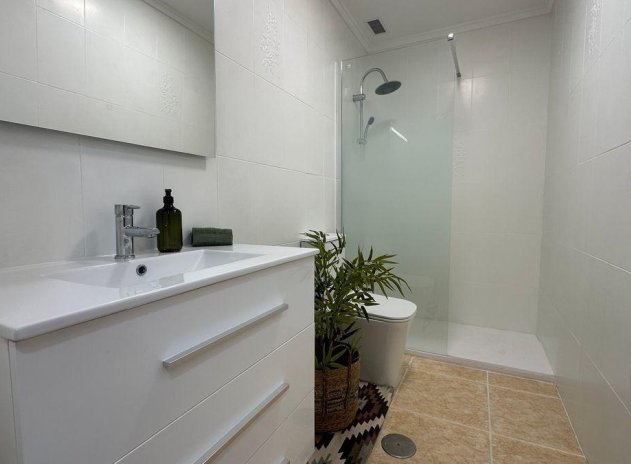 Reventa - Apartamento / Piso - Torrevieja