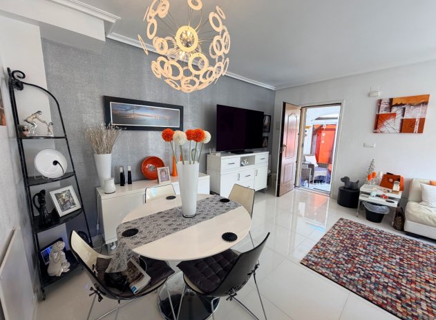 Resale - Townhouse * - Orihuela * - Entre Naranjos *