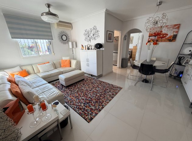 Resale - Townhouse * - Orihuela * - Entre Naranjos *