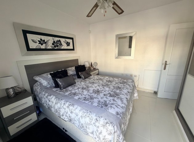 Resale - Townhouse * - Orihuela * - Entre Naranjos *
