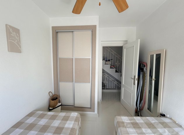 Resale - Townhouse * - Orihuela * - Entre Naranjos *