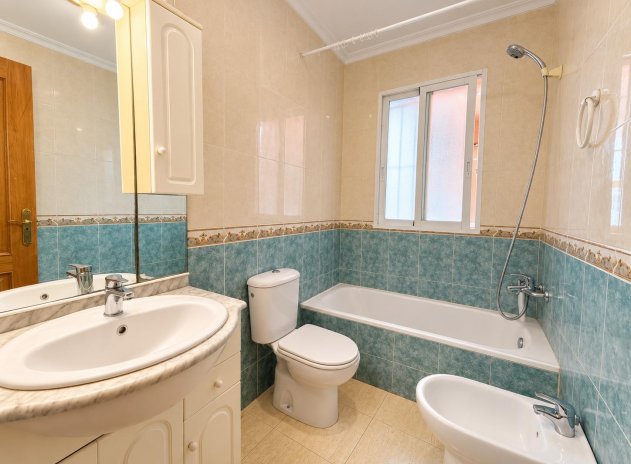 Reventa - Apartamento / Piso - Torrevieja