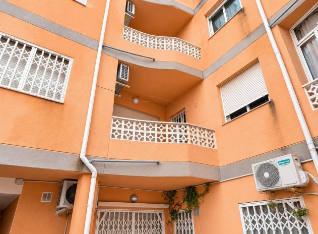 Reventa - Apartamento / Piso - Torrevieja