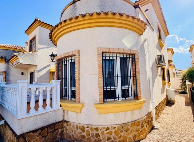 Herverkoop - Villa - Los Montesinos - La Herrada
