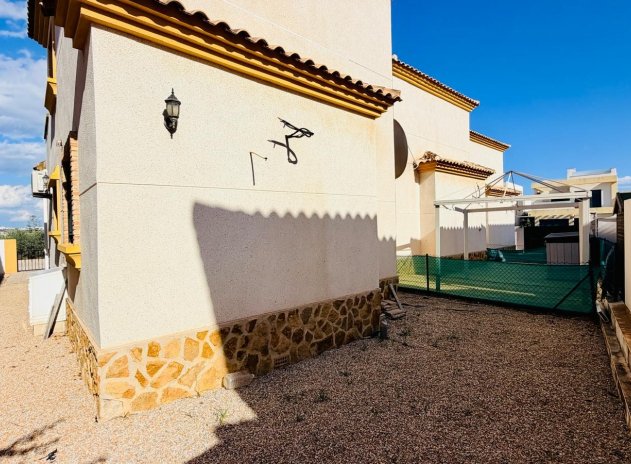 Herverkoop - Villa - Los Montesinos - La Herrada