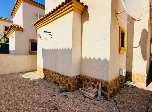 Herverkoop - Villa - Los Montesinos - La Herrada