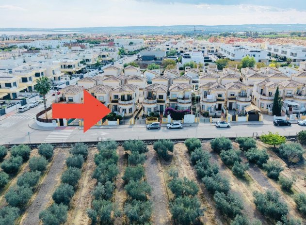 Herverkoop - Villa - Los Montesinos - La Herrada