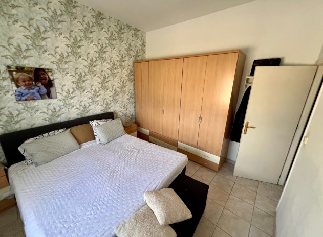 Resale - Villa * - Benferri *