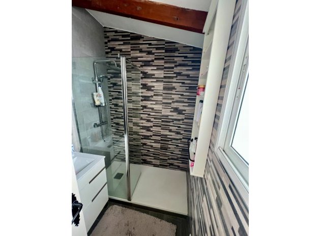 Resale - Villa * - Benferri *