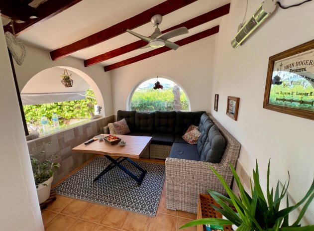 Resale - Villa * - Benferri *