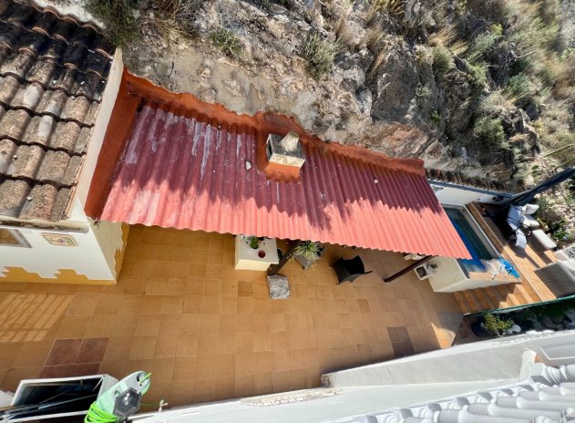 Resale - Villa * - Benferri *