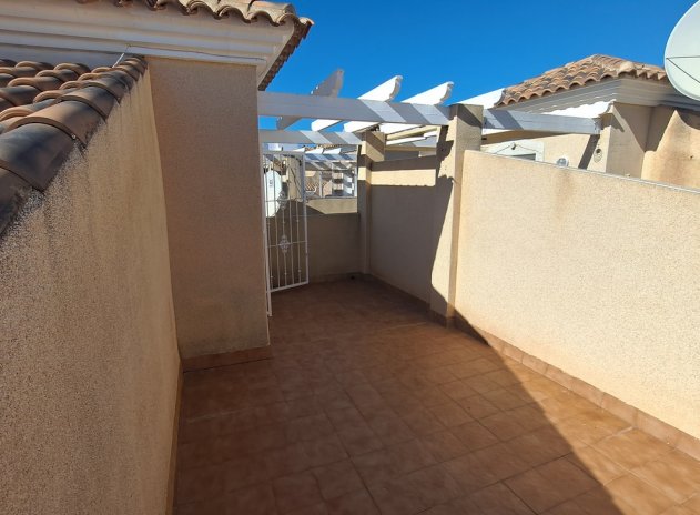 Herverkoop - Rijwoning - Villamartin - Las Filipinas