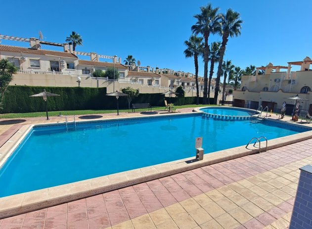 Herverkoop - Rijwoning - Villamartin - Las Filipinas