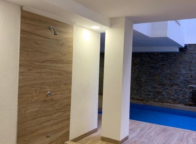 Resale - Apartment / Flat * - Torrevieja * - Playa del Cura *