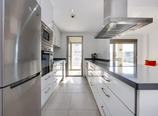 Resale - Apartment / Flat * - Orihuela Costa * - Playa Flamenca *
