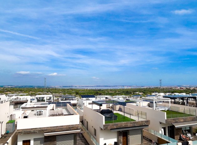 Reventa - Villa - Villamartin - Villamartín