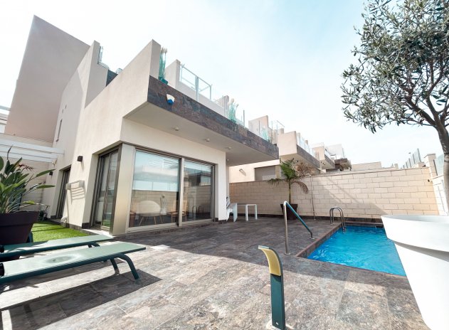 Reventa - Villa - Villamartin - Villamartín