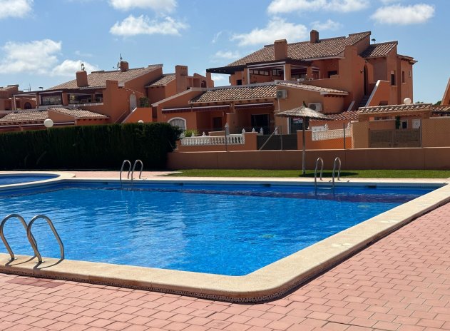 Reventa - Apartamento / Piso - Torrevieja - Aguas Nuevas