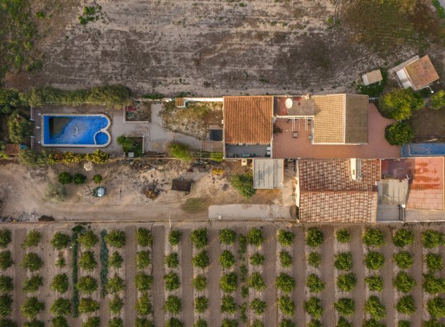 Herverkoop - Finca / Country Property - Orihuela