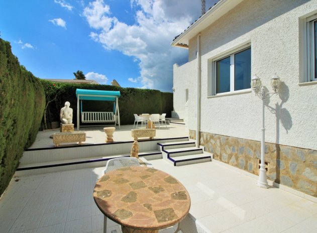 Resale - Villa - Villamartin - Villamartín