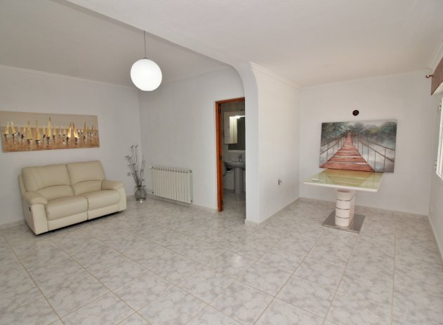 Resale - Villa - Villamartin - Villamartín