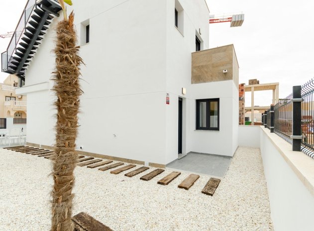 Obra nueva - Villa - Torrevieja - Torretas