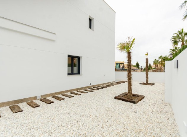 Neue Gebäude - Villa - Torrevieja - Torretas