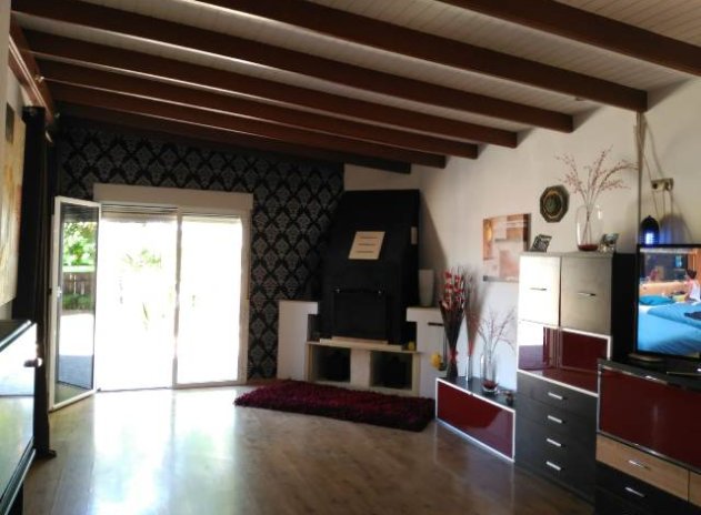 Resale - Villa - La Matanza