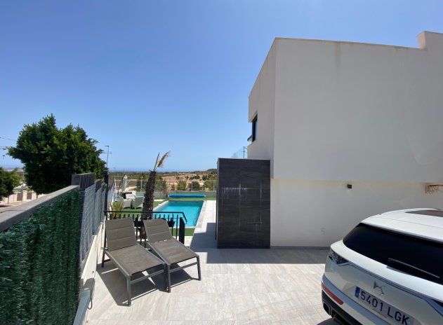 Resale - Villa - San Miguel de Salinas