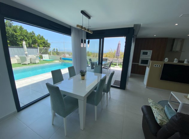 Resale - Villa - San Miguel de Salinas