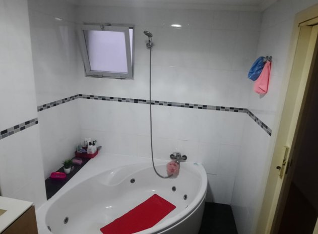 Reventa - Apartamento / piso - Torrevieja - Center