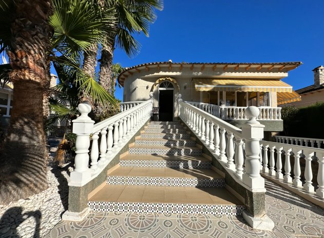 Resale - Villa - Orihuela - Benferri