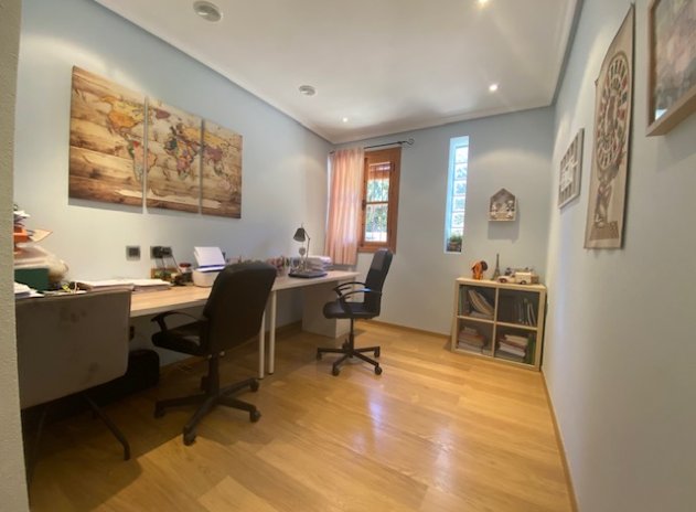 Resale - Finca / Country Property *  - Murcia - Murcia *