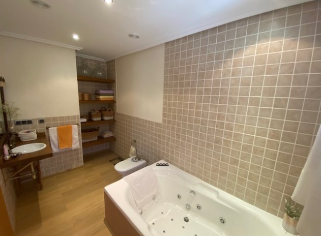 Resale - Finca / Country Property *  - Murcia - Murcia *