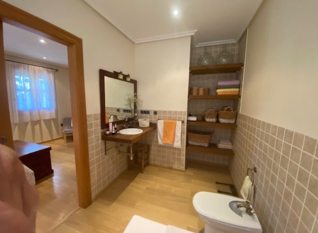 Resale - Finca / Country Property *  - Murcia - Murcia *