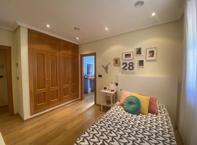 Resale - Finca / Country Property *  - Murcia - Murcia *