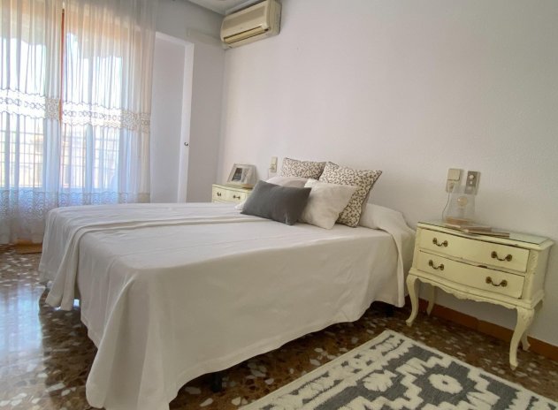 Resale - Apartment / flat - Elche - Center