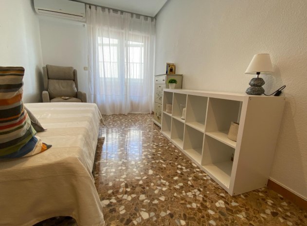 Resale - Apartment / flat - Elche - Center