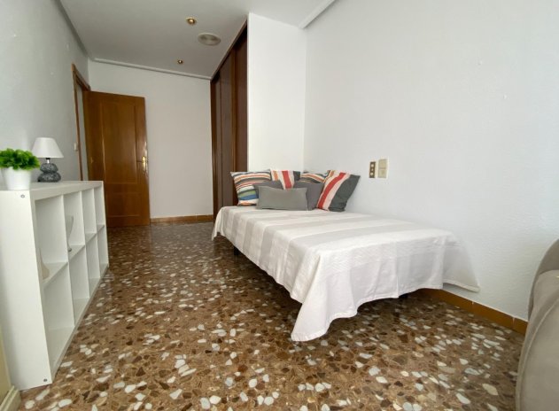 Resale - Apartment / flat - Elche - Center