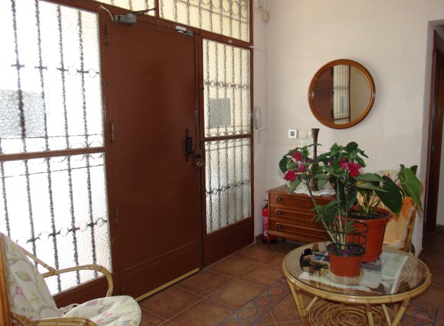 Reventa - Villa - Los Montesinos - La Herada